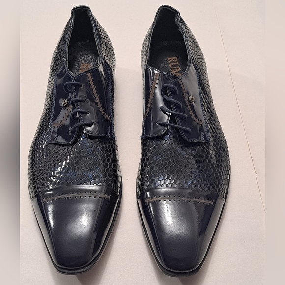 NWOT Crocodile Black Wing Tip Shoes    Size 9.5 (42) main image 6